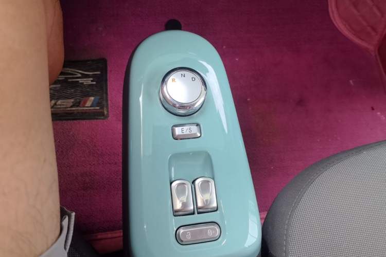 Used CHANGAN NEVO Lumin 2022 210km Sweet Edition Gear Lever