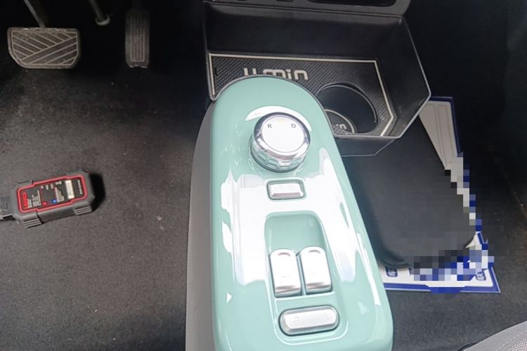 Used CHANGAN NEVO Lumin 2022 210km Sweet Edition Gear Lever