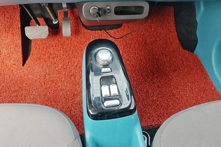 Used CHANGAN NEVO Lumin 2022 210km Sweet Edition Gear Lever