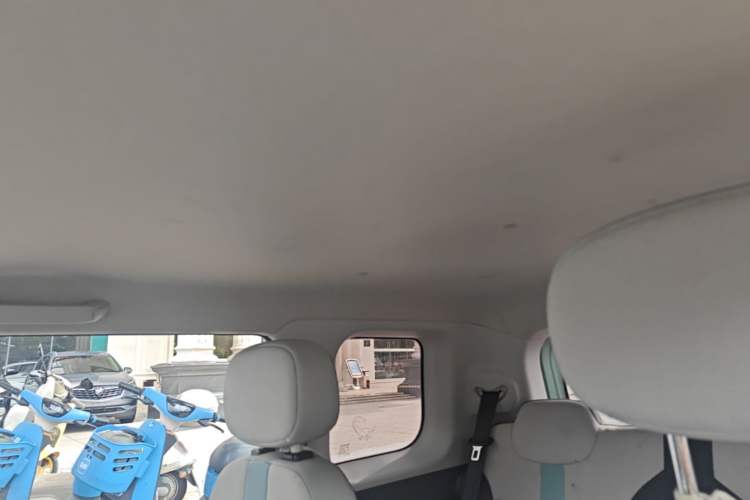 Used CHANGAN NEVO Lumin 2022 155 km – Refreshingly Sweet Edition Headliner