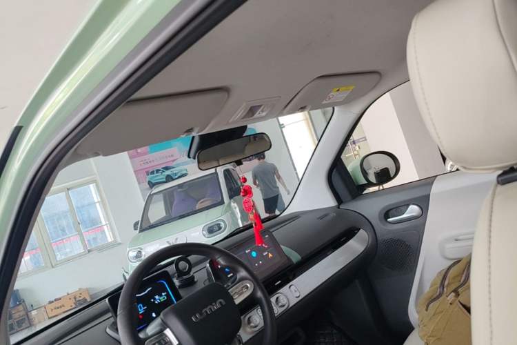 Used CHANGAN NEVO Lumin 2022 155 km – Refreshingly Sweet Edition Headliner