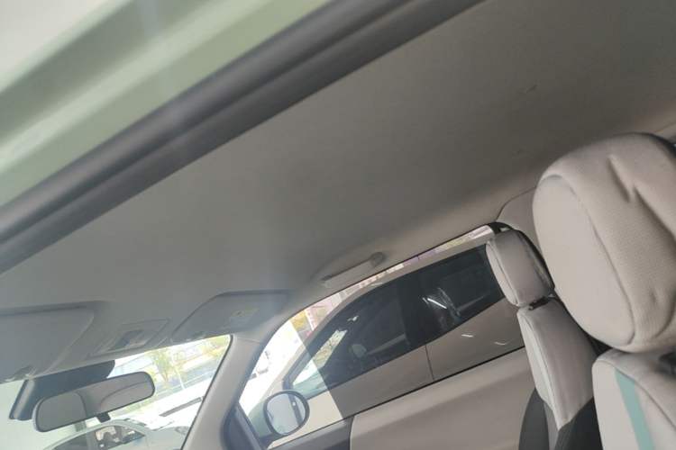 Used CHANGAN NEVO Lumin 2022 210km Sweet Edition Headliner