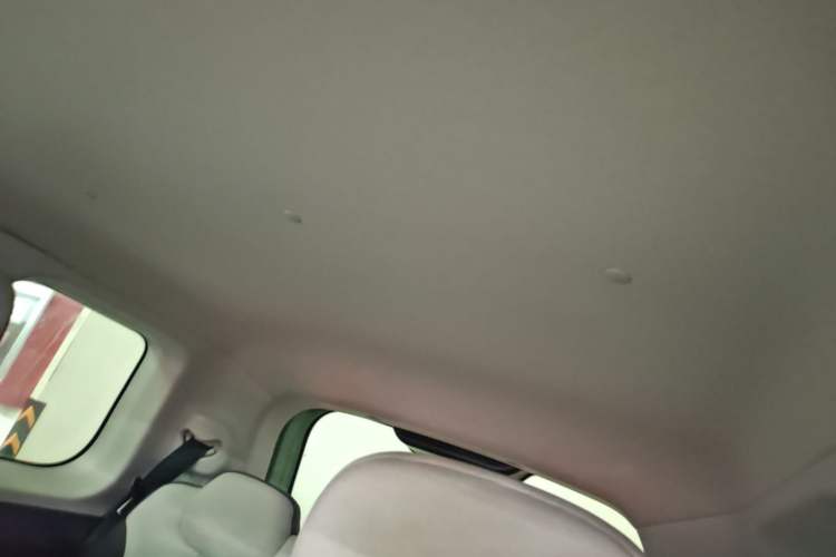 Used CHANGAN NEVO Lumin 2022 155 km – Refreshingly Sweet Edition Headliner