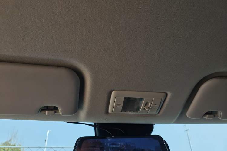 Used CHANGAN NEVO Lumin 2022 301km Honey-Sweet Version Headliner