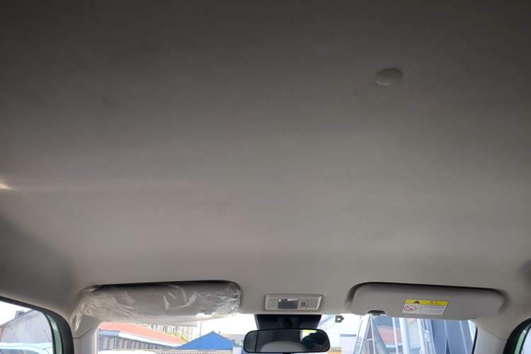 Used CHANGAN NEVO Lumin 2022 155 km – Refreshingly Sweet Edition Headliner