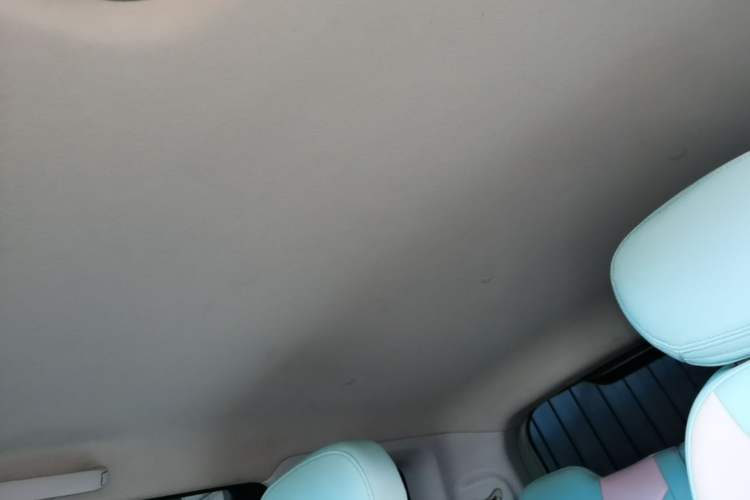 Used CHANGAN NEVO Lumin 2022 155 km – Refreshingly Sweet Edition Headliner