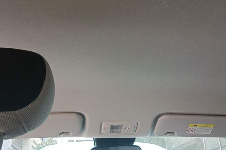 Used CHANGAN NEVO Lumin 2022 155 km – Refreshingly Sweet Edition Headliner