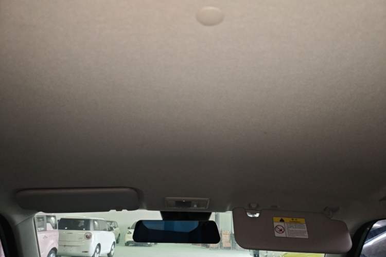 Used CHANGAN NEVO Lumin 2022 155 km – Refreshingly Sweet Edition Headliner