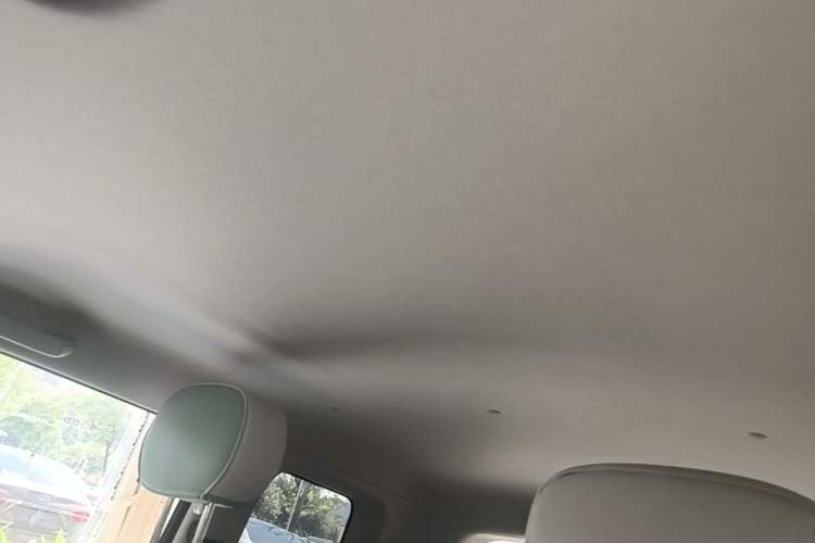 Used CHANGAN NEVO Lumin 2022 155 km – Refreshingly Sweet Edition Headliner