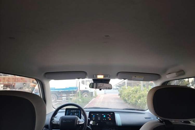 Used CHANGAN NEVO Lumin 2022 155 km – Refreshingly Sweet Edition Headliner