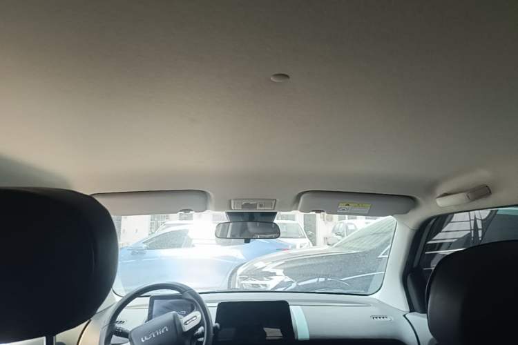 Used CHANGAN NEVO Lumin 2022 155 km – Refreshingly Sweet Edition Headliner