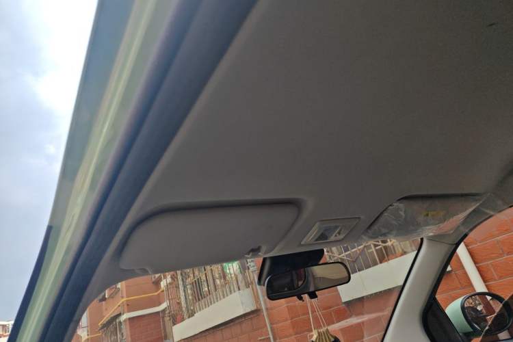 Used CHANGAN NEVO Lumin 2022 301km Honey-Sweet Version Headliner