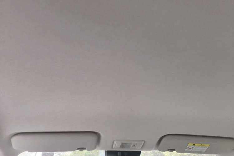 Used CHANGAN NEVO Lumin 2022 155 km – Refreshingly Sweet Edition Headliner
