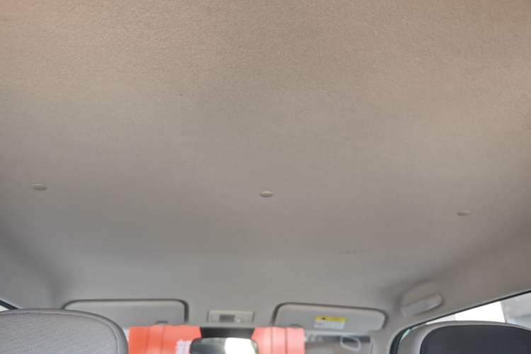 Used CHANGAN NEVO Lumin 2022 155 km – Refreshingly Sweet Edition Headliner
