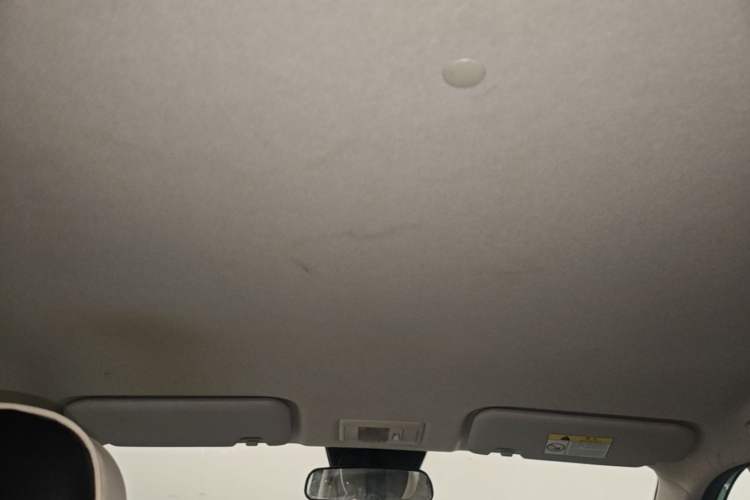 Used CHANGAN NEVO Lumin 2022 155 km – Refreshingly Sweet Edition Headliner