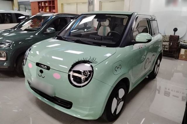 Ojetý CHANGAN NEVO Lumin 2022 210km Sweet Edition