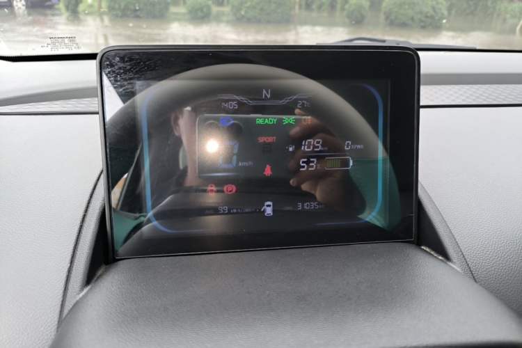 Used CHANGAN NEVO Lumin 2022 210km Sweet Edition Instrument Cluster