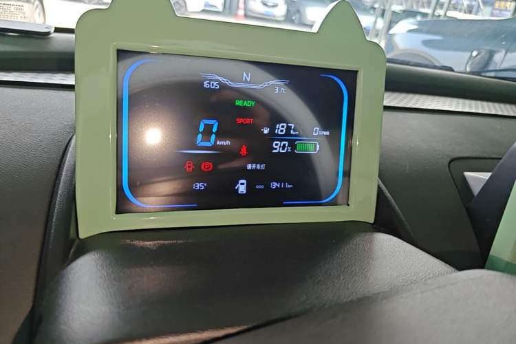 Used CHANGAN NEVO Lumin 2022 210km Sweet Edition Instrument Cluster