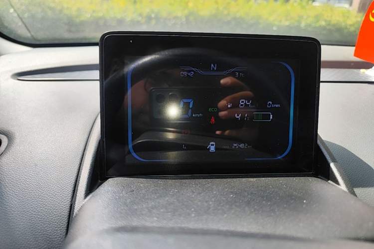 Used CHANGAN NEVO Lumin 2022 210km Sweet Edition Instrument Cluster