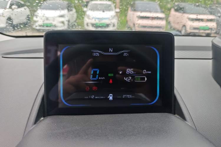 Used CHANGAN NEVO Lumin 2022 210km Sweet Edition Instrument Cluster