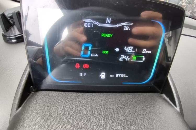 Used CHANGAN NEVO Lumin 2022 210km Sweet Edition Instrument Cluster