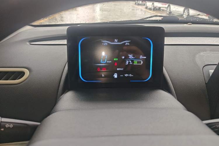 Used CHANGAN NEVO Lumin 2022 210km Sweet Edition Instrument Cluster
