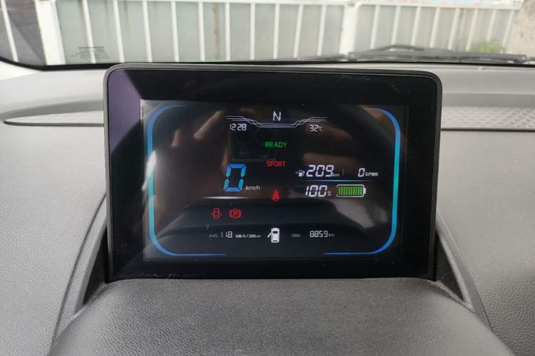 Used CHANGAN NEVO Lumin 2022 210km Sweet Edition Instrument Cluster