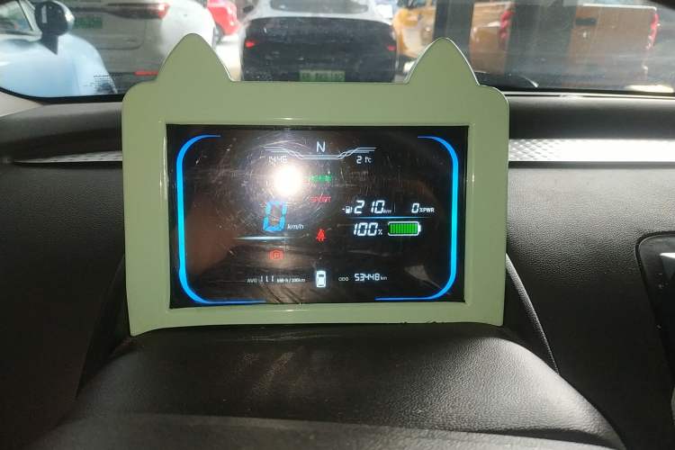 Used CHANGAN NEVO Lumin 2022 210km Sweet Edition Instrument Cluster