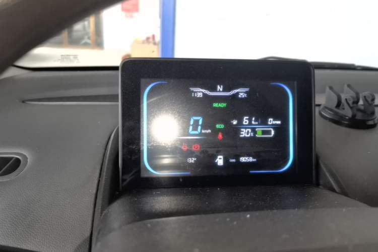 Used CHANGAN NEVO Lumin 2022 210km Sweet Edition Instrument Cluster