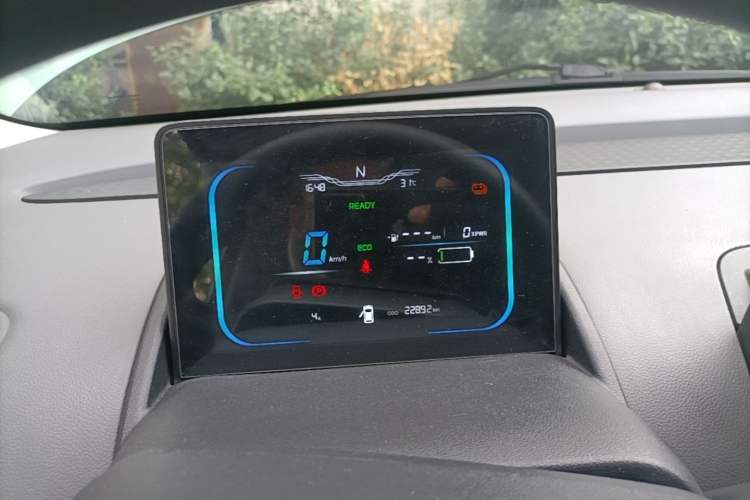 Used CHANGAN NEVO Lumin 2022 210km Sweet Edition Instrument Cluster