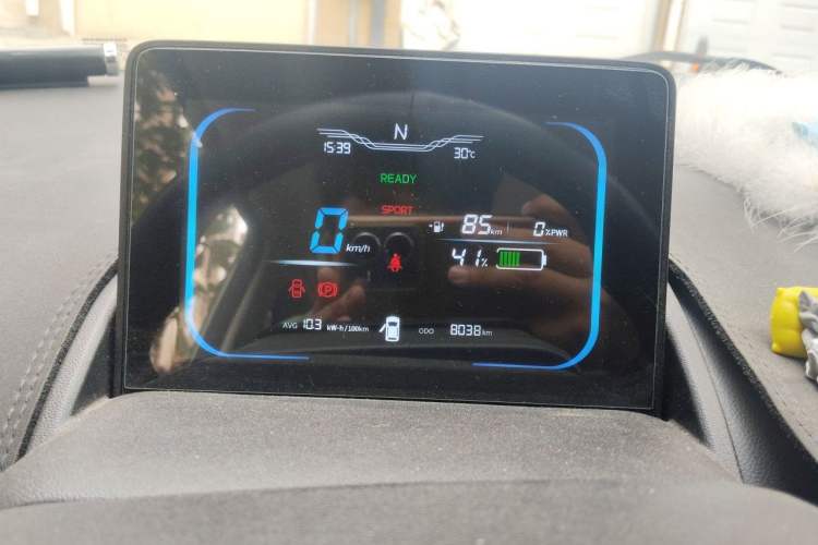 Used CHANGAN NEVO Lumin 2022 210km Sweet Edition Instrument Cluster
