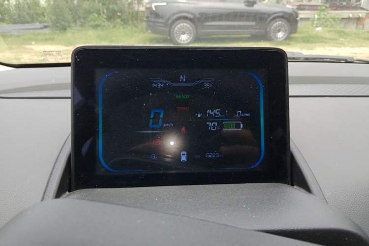 Used CHANGAN NEVO Lumin 2022 210km Sweet Edition Instrument Cluster