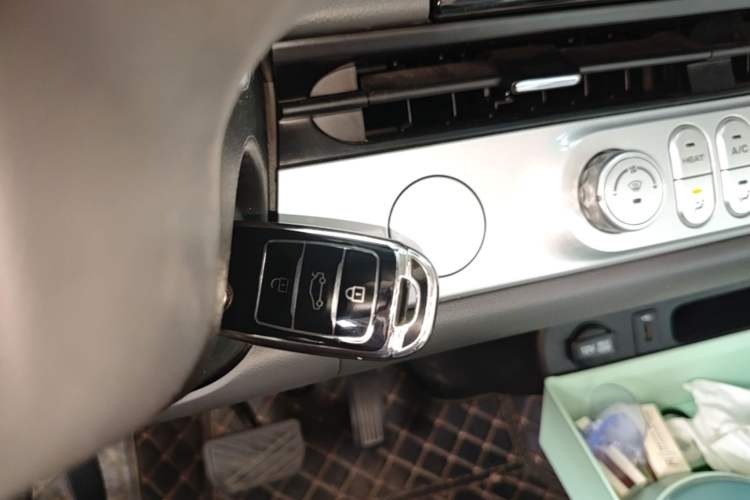 Used CHANGAN NEVO Lumin 2022 210km Sweet Edition Interior 1