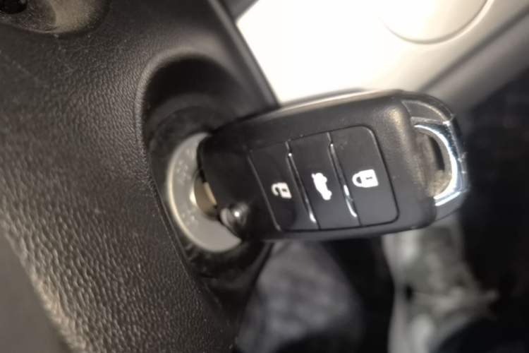 Used CHANGAN NEVO Lumin 2022 155 km – Refreshingly Sweet Edition Interior 1