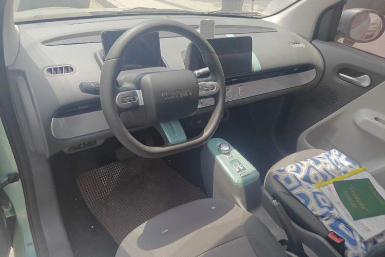 Used CHANGAN NEVO Lumin 2022 210km Sweet Edition Interior 2