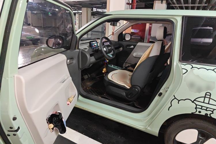 Used CHANGAN NEVO Lumin 2022 301km Honey-Sweet Version Interior 3