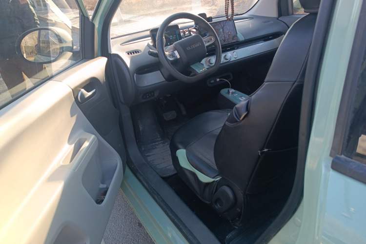 Used CHANGAN NEVO Lumin 2022 155 km – Refreshingly Sweet Edition Interior 3
