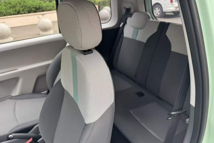 Used CHANGAN NEVO Lumin 2022 210km Sweet Edition Interior 4