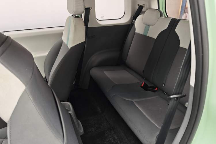 Used CHANGAN NEVO Lumin 2022 210km Sweet Edition Interior 5