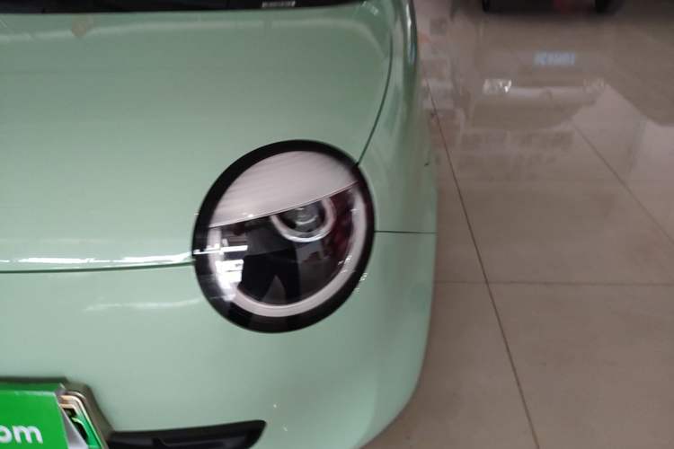 Used CHANGAN NEVO Lumin 2022 155 km – Refreshingly Sweet Edition Left Front Headlight