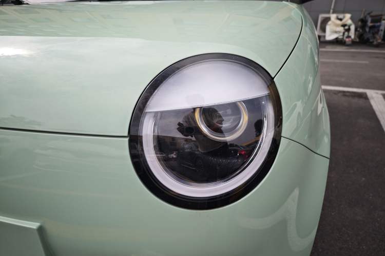 Used CHANGAN NEVO Lumin 2022 155 km – Refreshingly Sweet Edition Left Front Headlight