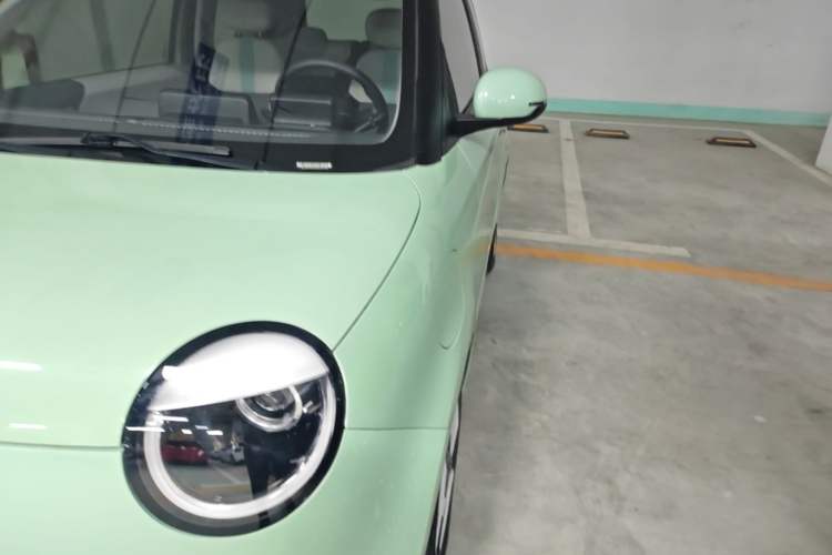 Used CHANGAN NEVO Lumin 2022 155 km – Refreshingly Sweet Edition Left Front Headlight