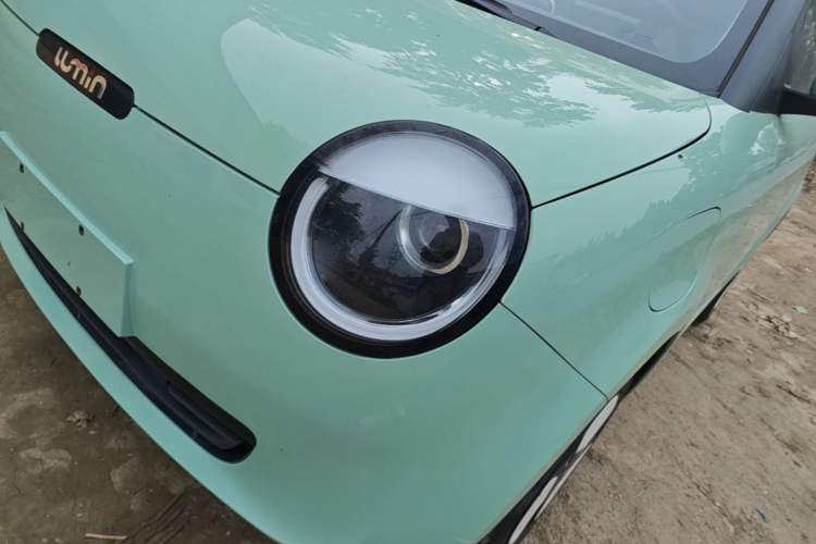 Used CHANGAN NEVO Lumin 2022 155 km – Refreshingly Sweet Edition Left Front Headlight