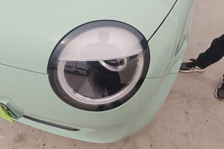 Used CHANGAN NEVO Lumin 2022 155 km – Refreshingly Sweet Edition Left Front Headlight
