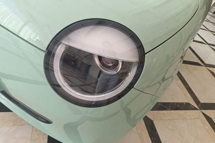 Used CHANGAN NEVO Lumin 2022 155 km – Refreshingly Sweet Edition Left Front Headlight