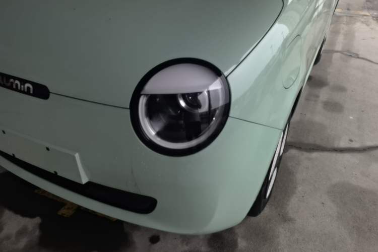 Used CHANGAN NEVO Lumin 2022 155 km – Refreshingly Sweet Edition Left Front Headlight