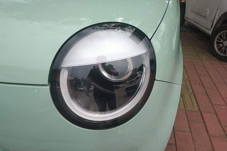 Used CHANGAN NEVO Lumin 2022 155 km – Refreshingly Sweet Edition Left Front Headlight