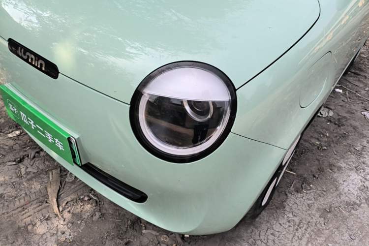 Used CHANGAN NEVO Lumin 2022 155 km – Refreshingly Sweet Edition Left Front Headlight