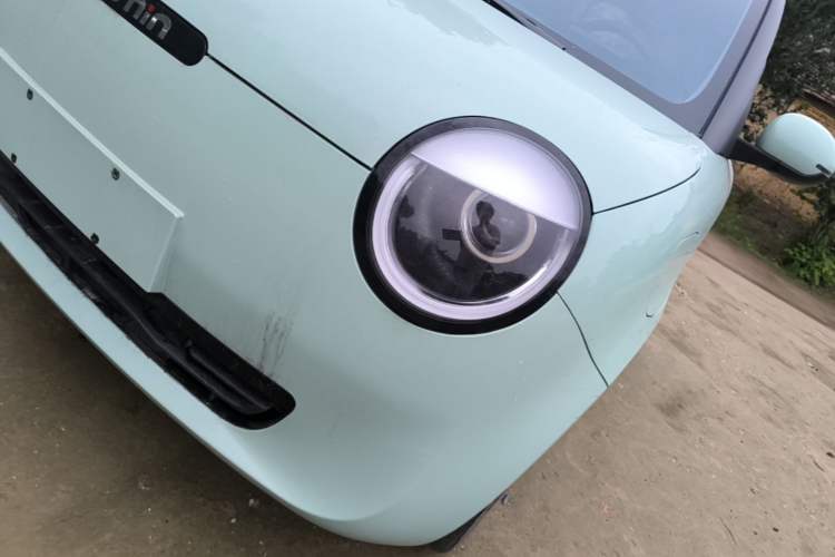 Used CHANGAN NEVO Lumin 2022 155 km – Refreshingly Sweet Edition Left Front Headlight