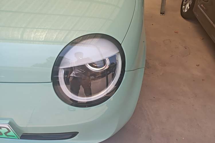 Used CHANGAN NEVO Lumin 2022 155 km – Refreshingly Sweet Edition Left Front Headlight